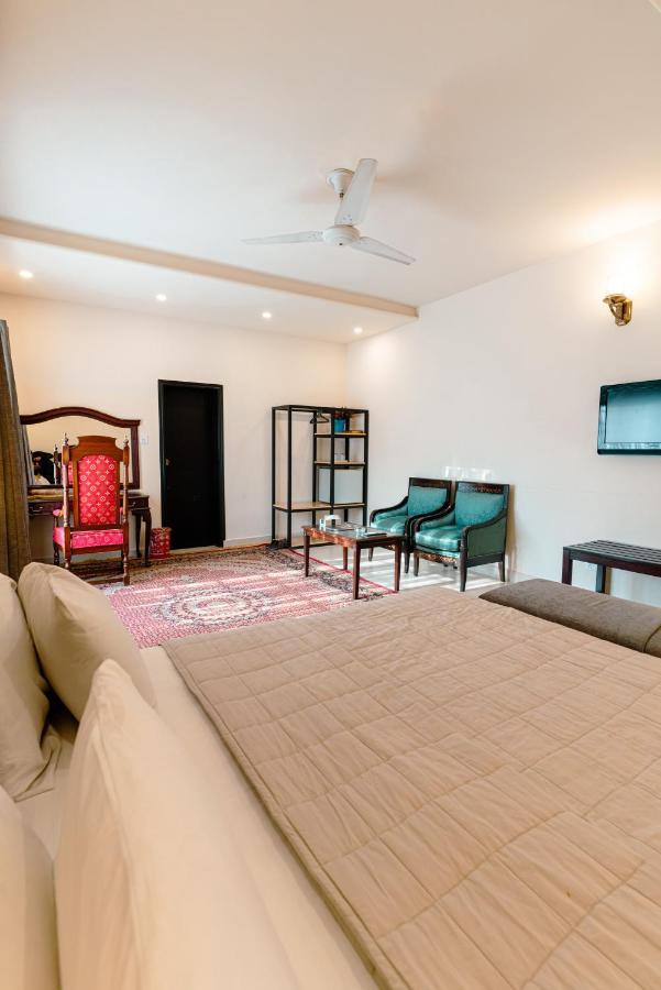 Vip House Hotell Peshawar Exteriör bild