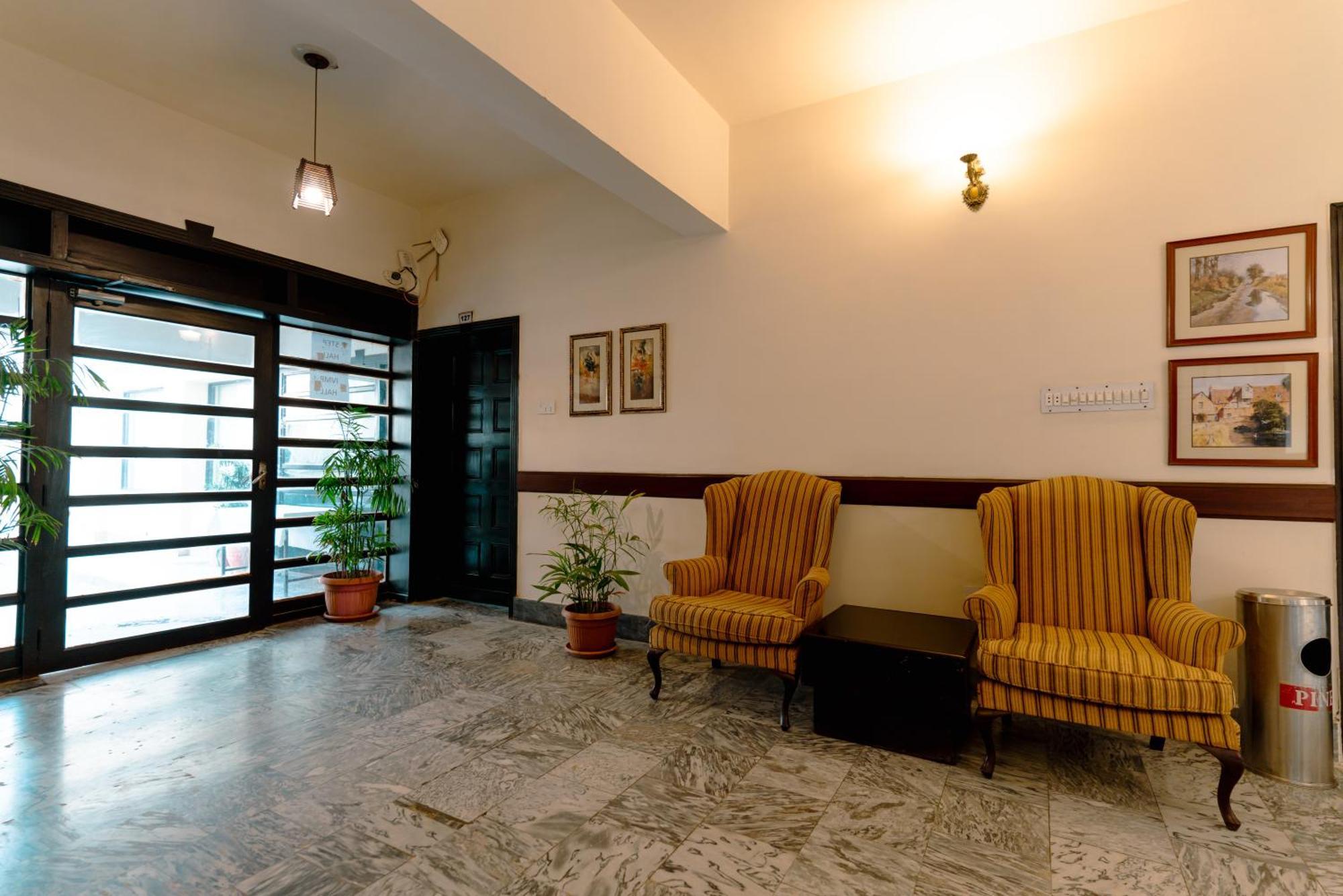 Vip House Hotell Peshawar Exteriör bild