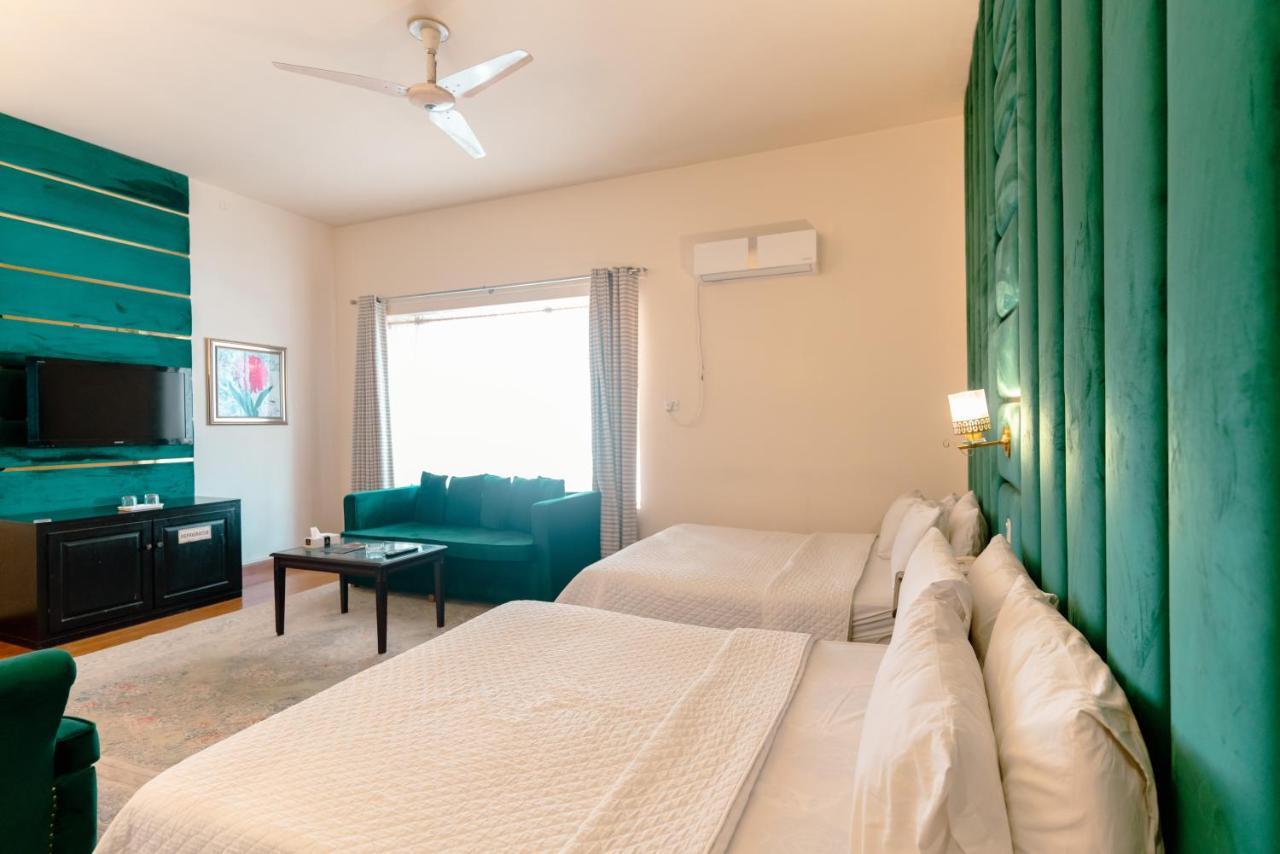 Vip House Hotell Peshawar Exteriör bild
