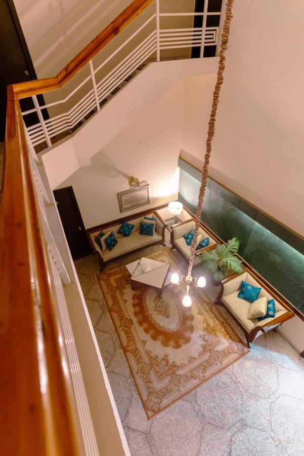 Vip House Hotell Peshawar Exteriör bild