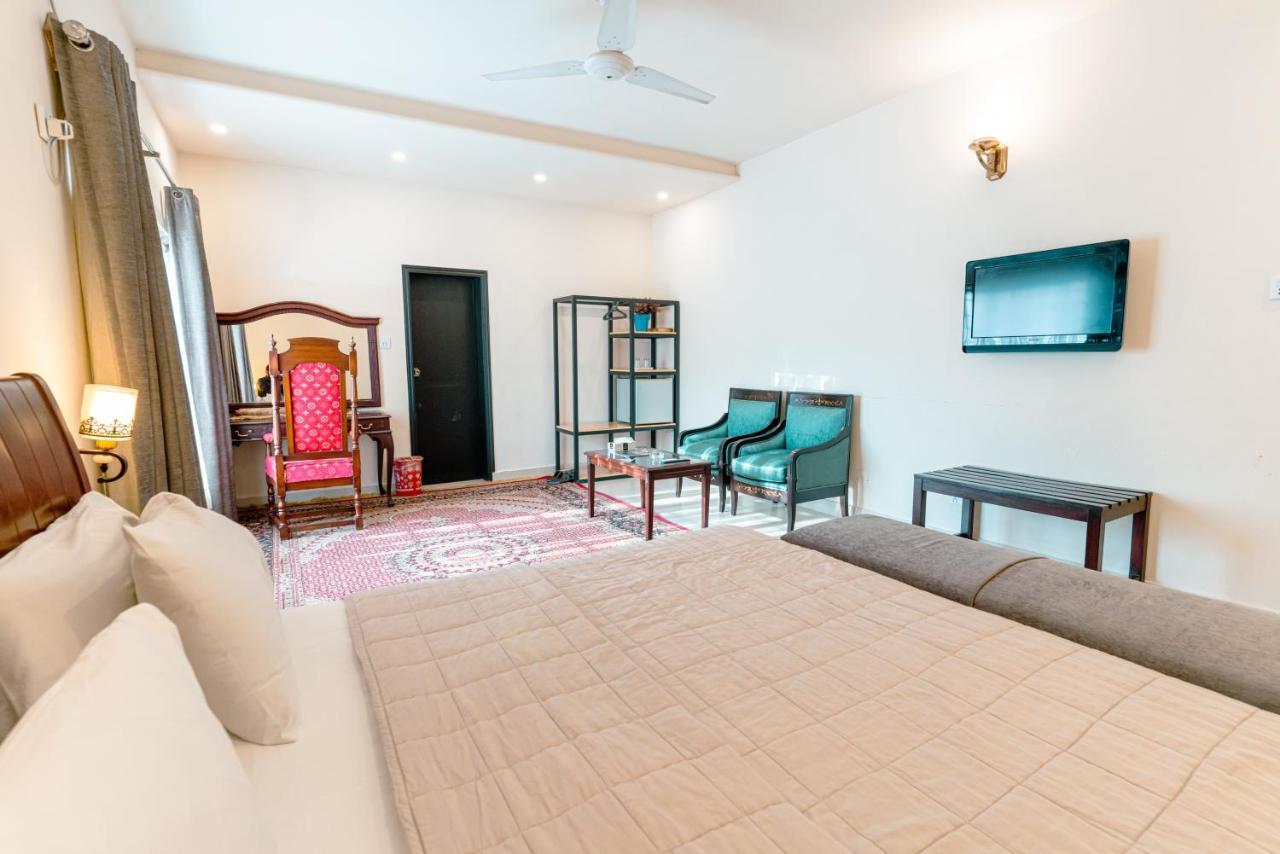 Vip House Hotell Peshawar Exteriör bild