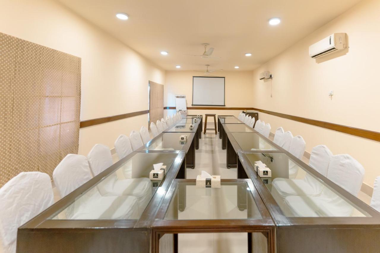 Vip House Hotell Peshawar Exteriör bild
