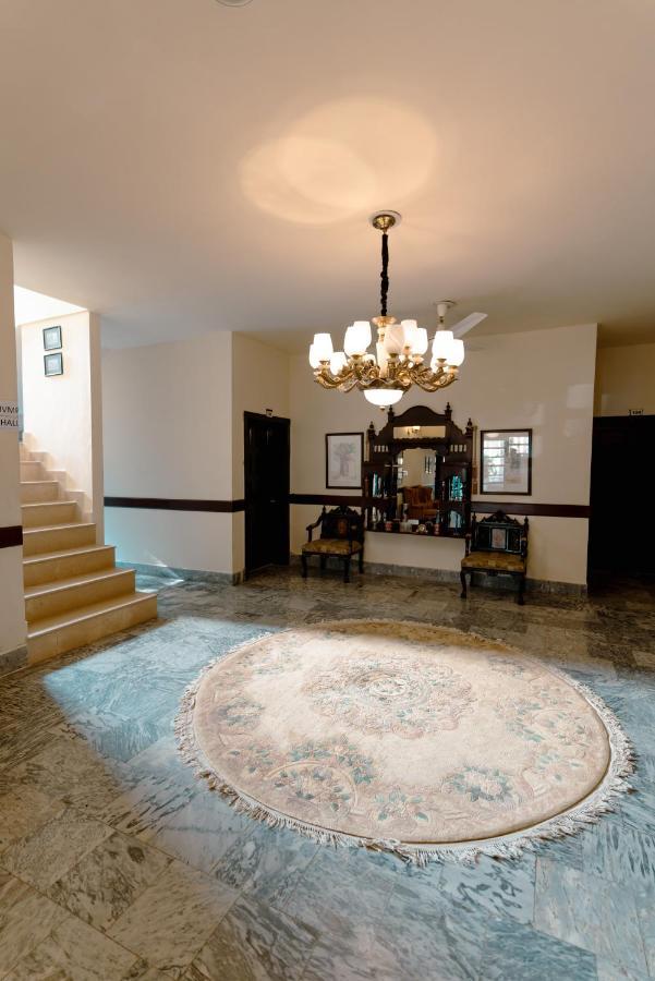 Vip House Hotell Peshawar Exteriör bild